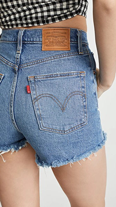 Shop Levi's Ribcage Shorts In Urban Oasis