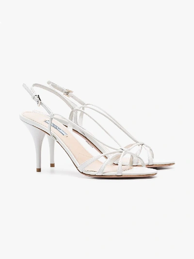 Shop Prada Klassische Sandalen In White