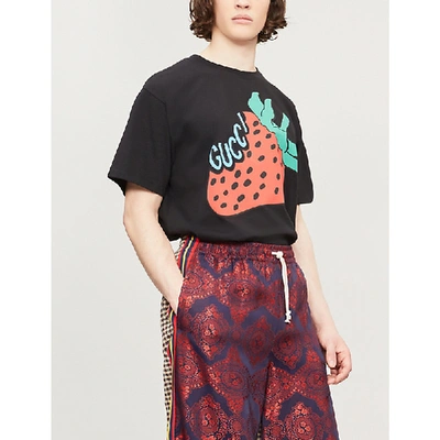 Shop Gucci Strawberry-print Cotton-jersey T-shirt In Black Multi