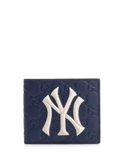 Shop Gucci Ny Yankees Patch Wallet In Blue