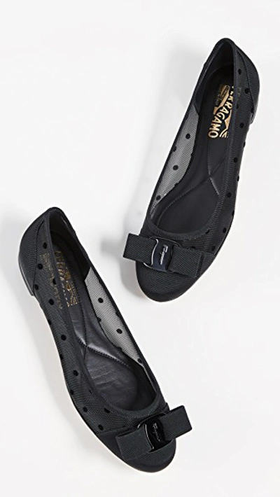 Shop Ferragamo Varina Dot Flats In Nero