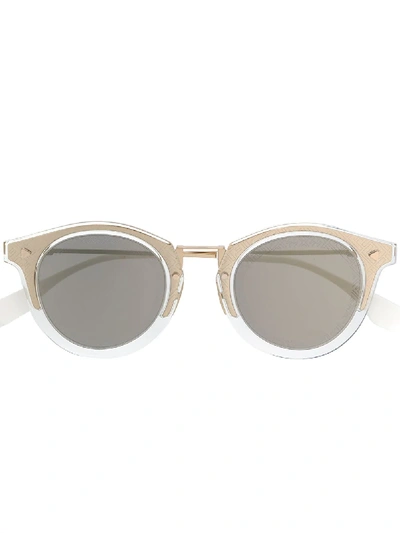 Shop Fendi Round Sunglasses In Gold