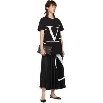 Shop Valentino Black Vlogo T-shirt In 0ni Blk Wht