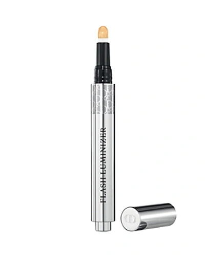 Shop Dior Flash Luminizer Radiance Booster Pen In 520 Pearly Gold