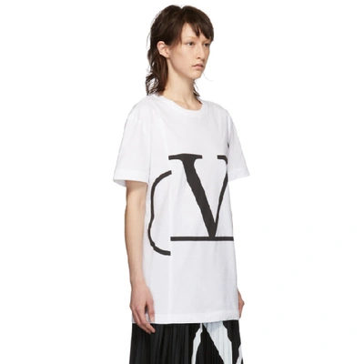 Shop Valentino White Vlogo T-shirt In A01 Wht Blk