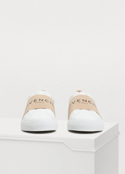 Shop Givenchy Urban Street Sneakers In Rose Poudre Blanc
