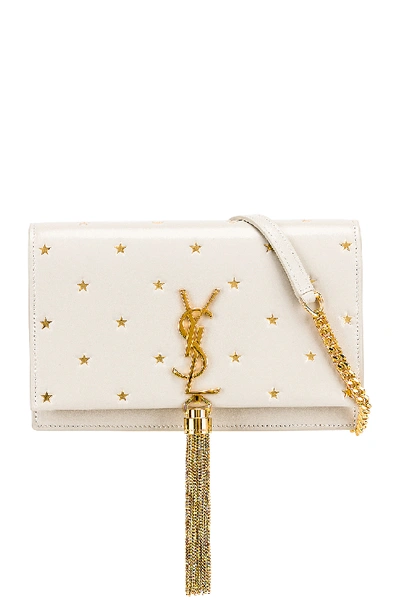 Shop Saint Laurent Kate Monogramme Star Chain Wallet Bag In Blanc Vintage & Gold