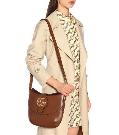 Shop Gucci Arli Medium Leather Shoulder Bag In Brown