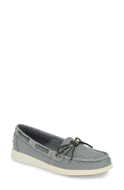 sperry oasis canal canvas boat shoe