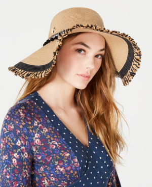 betsey johnson pom pom hat