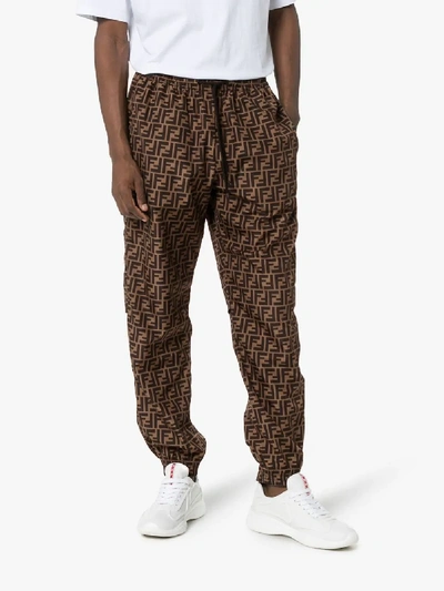 Shop Fendi Jogginghose Mit Ff-print In Brown