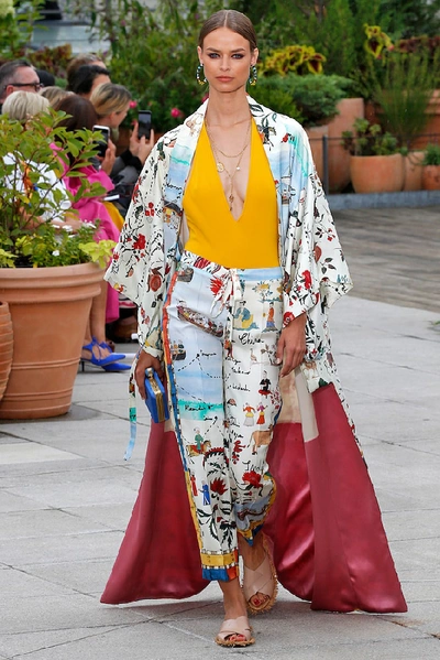Shop Oscar De La Renta Printed Silk-twill Kimono In Multicoloured