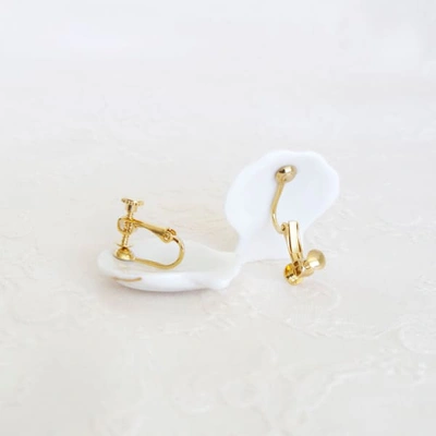 Poporcelain Porcelain Clam Shell Statement Stud Earrings
