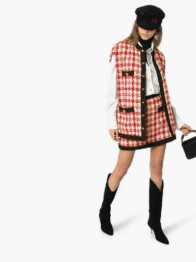 Shop Gucci Sleeveless Houndstooth-tweed Jacket In 6375 Red Natural White