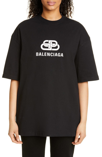 Shop Balenciaga Bb Logo Oversized Tee In Black