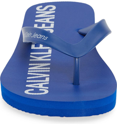 Shop Calvin Klein Jeans Est.1978 Errol Flip Flop In Nautical Blue