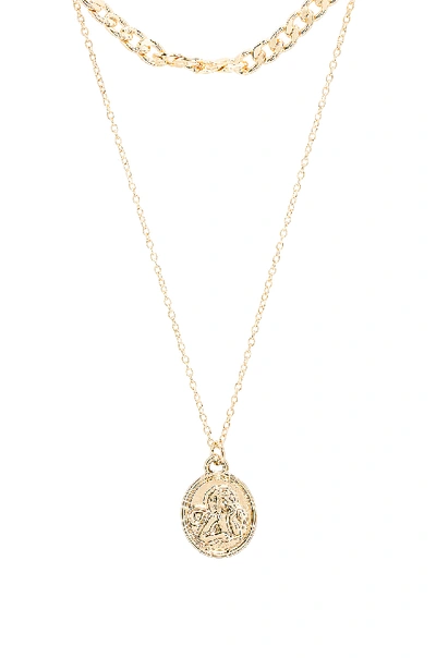 8 Other Reasons Amira Lariat In Gold
