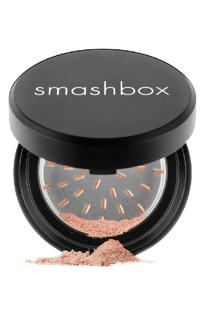 Shop Smashbox Halo Hydrating Perfecting Mineral Powder In Light