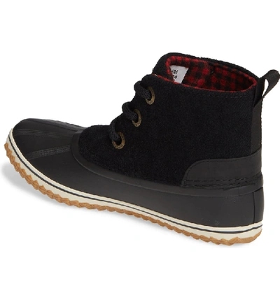 Shop Sperry Schooner Chukka Duck Boot In Black Wool/ Leather
