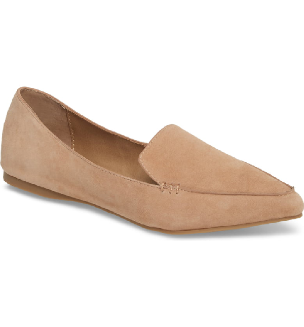 steve madden feather loafer camel
