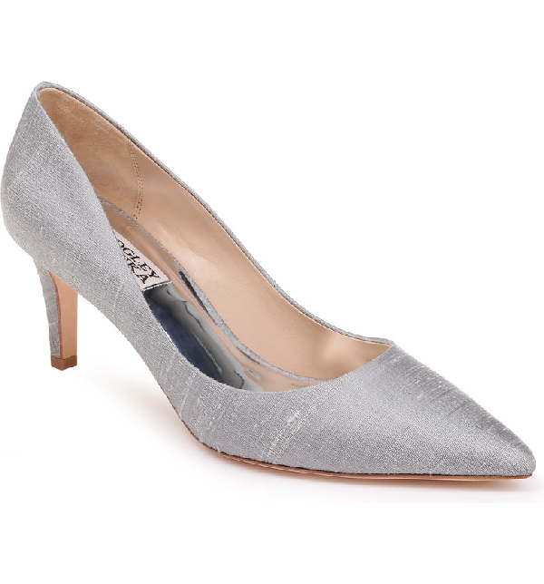 badgley mischka silver pumps