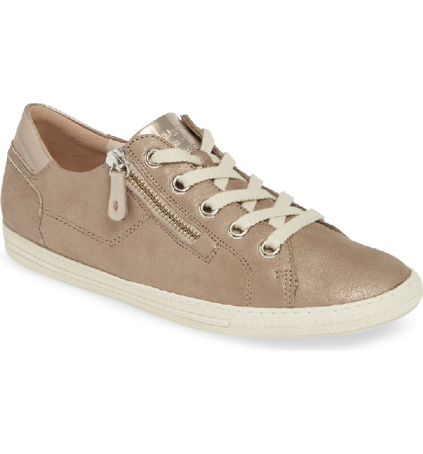 Upbeat Metallic Low Top Sneaker in Champagne Suede Metallic Paul Green Sneaker Low