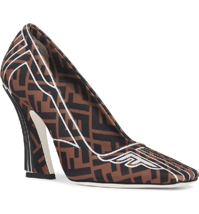 Shop Fendi Ffreedom Logo Pump In Brown/ Black