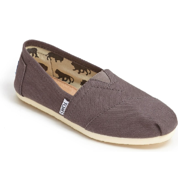 toms classic canvas slip on