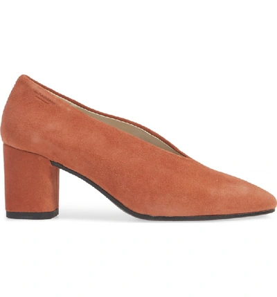 Vagabond Shoemakers Tracy Pump In Terracotta Suede | ModeSens