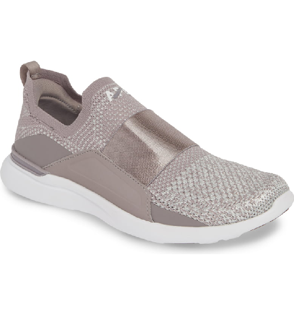 apl techloom bliss knit running shoe