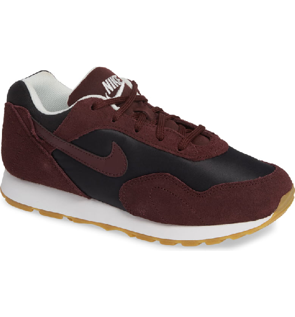 nike outburst burgundy