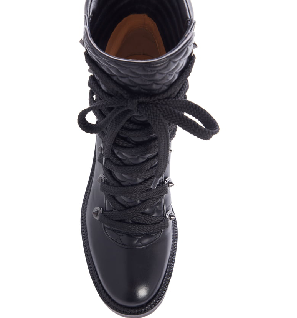 leather boots outfit