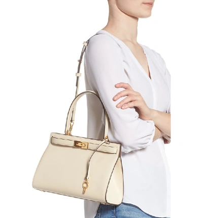 Shop Tory Burch Small Lee Radziwill Leather Bag - Ivory In New Cream