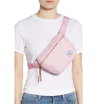 Shop Herschel Supply Co Fifteen Belt Bag - Pink In Pink Lady Crosshatch