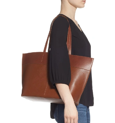 Shop Apc Totally Leather Tote Bag - Brown In Cad Noisette