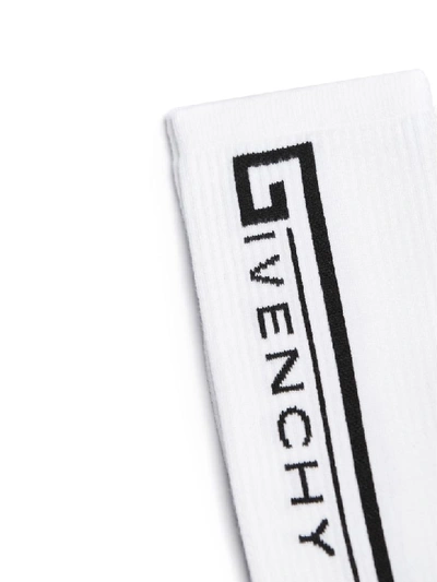 Shop Givenchy Logo Socks In Bianco Nero