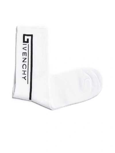 Shop Givenchy Logo Socks In Bianco Nero