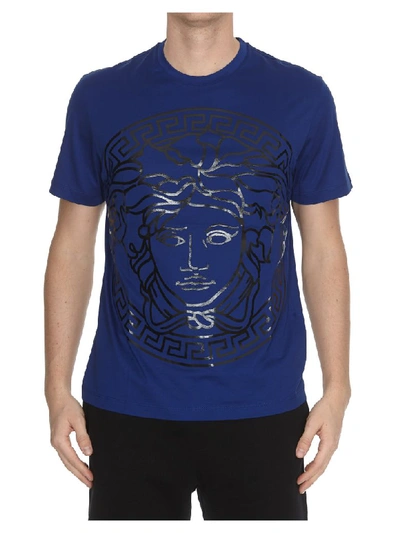 Shop Versace Medusa T-shirt In Blue