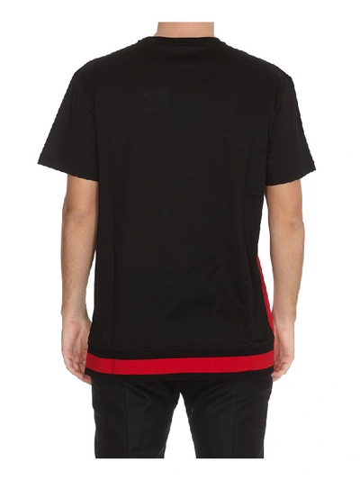 Shop Alexander Mcqueen T-shirt In Black