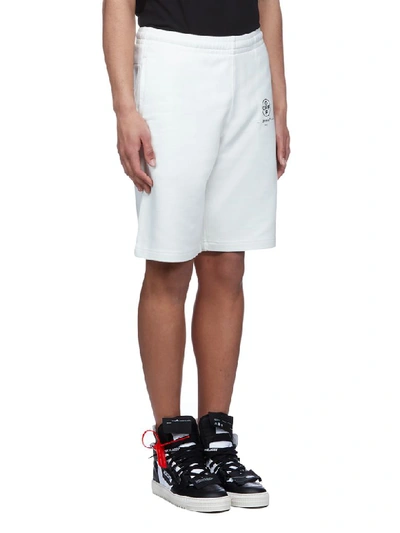 Shop Off-white Bermudas In Bianco Fuxia