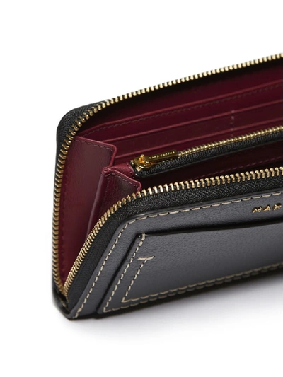 Shop Marc Jacobs Grind Standard Zip Around Wallet In Nero Bordeaux
