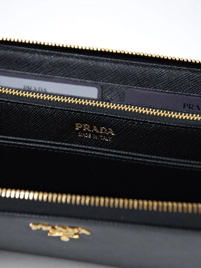 Shop Prada Wallet Saffiano Metal Oro In Nero