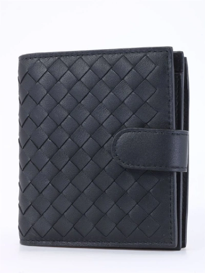 Shop Bottega Veneta Mini Wallet Intrecciato In Black