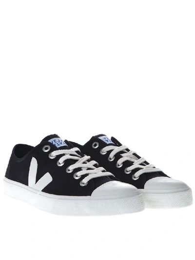 Shop Veja Black And White Wata Sneakers In Organic Cotton In Black/white
