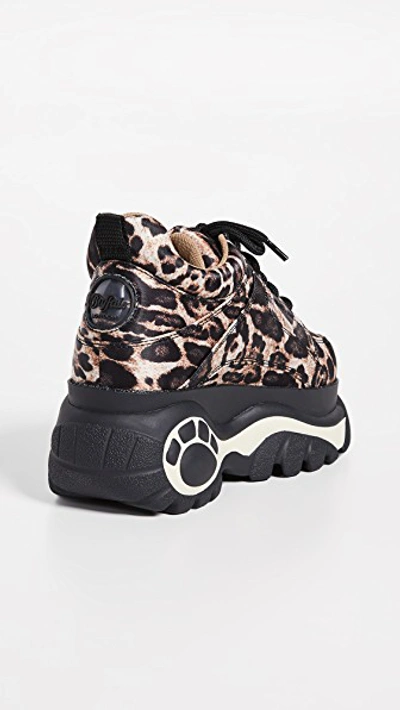 Shop Buffalo 1337-14 Classic Kicks Sneakers In Leopard