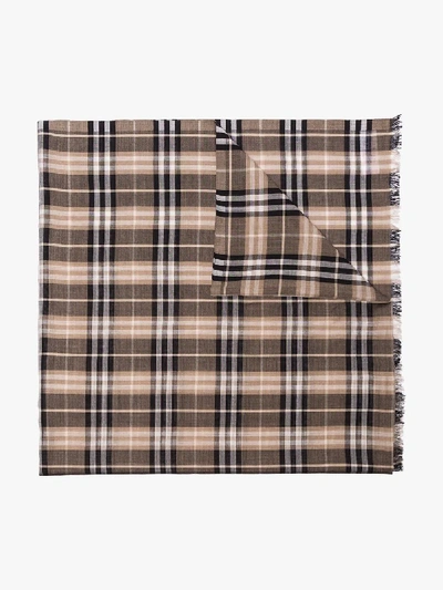 Shop Burberry Schal Mit Vintage-check In Neutrals