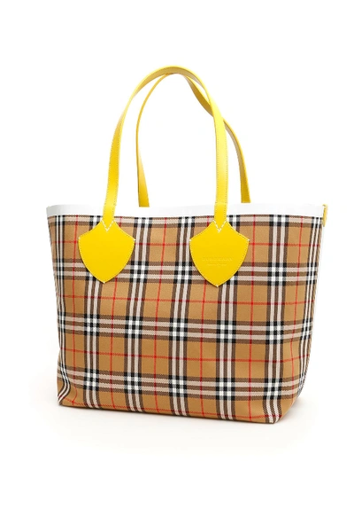 Shop Burberry The Giant Reversible Tote Bag In Yell Chalk Whit (yellow)