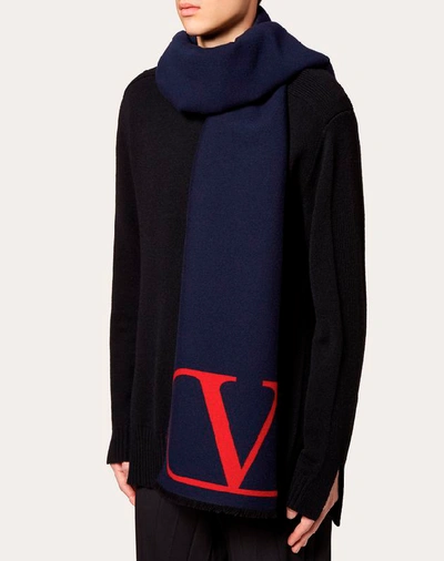 Shop Valentino Garavani Uomo Vlogo Signature Scarf In Navy/ Red