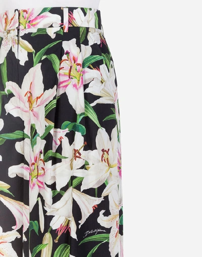 Shop Dolce & Gabbana Lily-print Poplin Pants In Floral Print