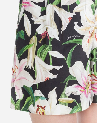 Shop Dolce & Gabbana Lily-print Poplin Shorts In Floral Print